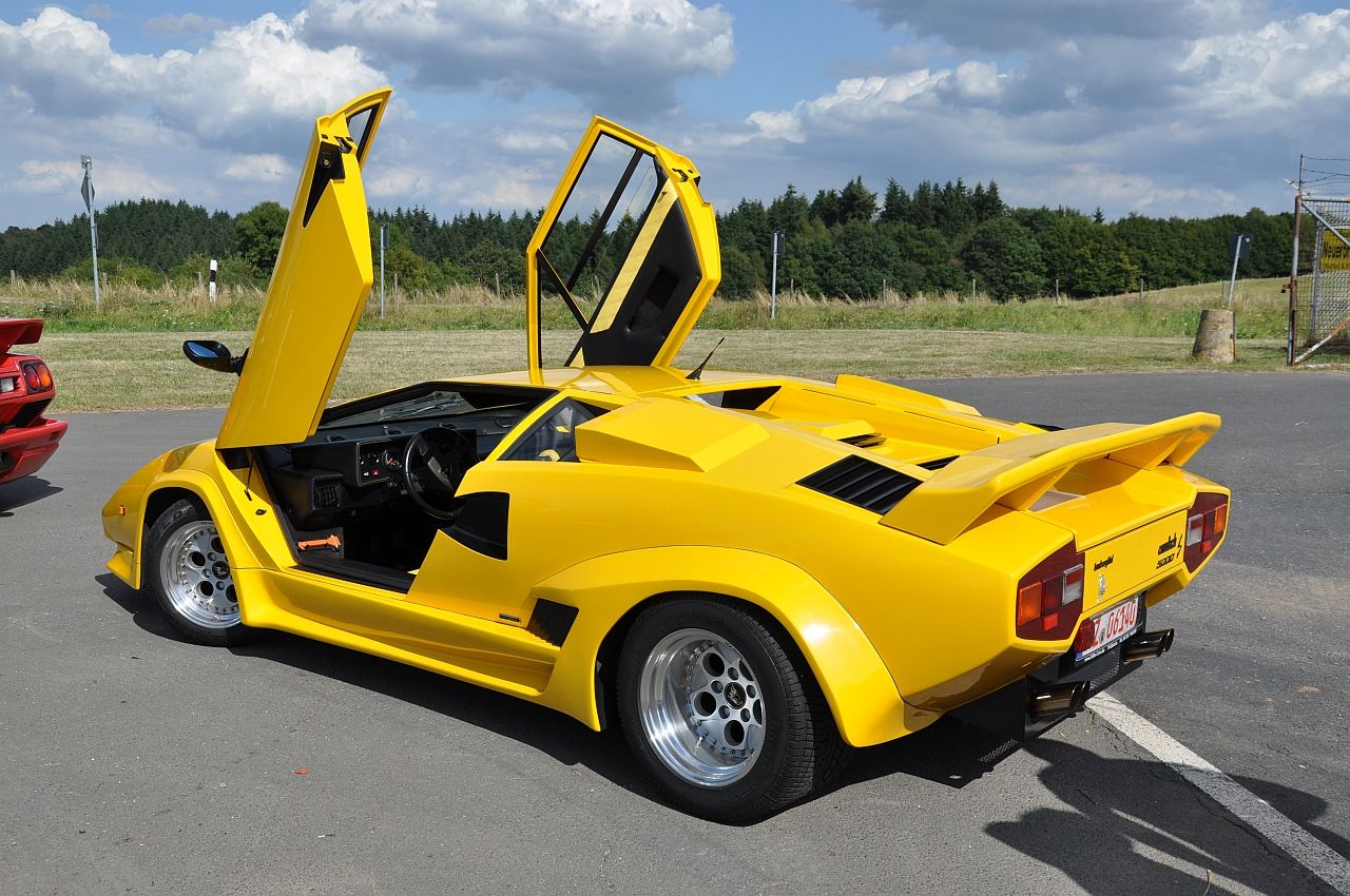 What S This Countach Lambo Power